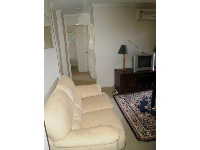 36 Hillardt Street, Robertson QLD 4109