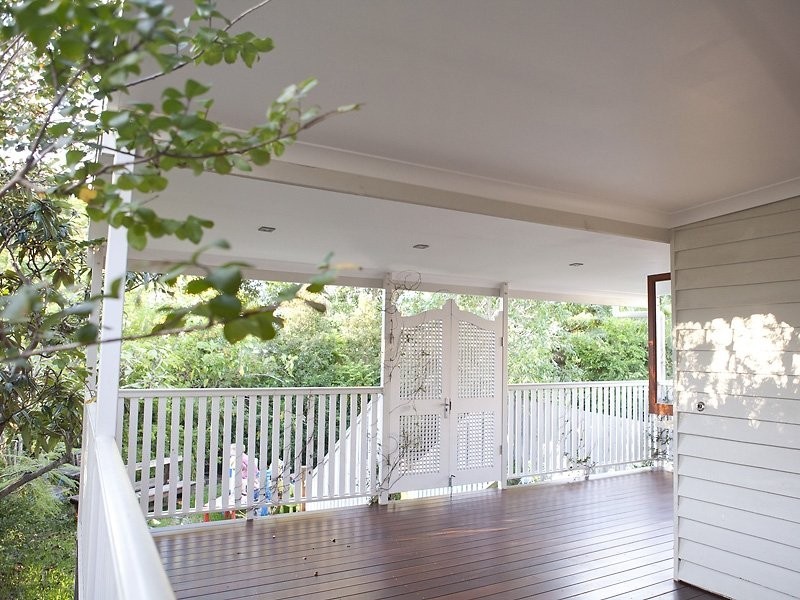 16 Overend Street, East Brisbane QLD 4169