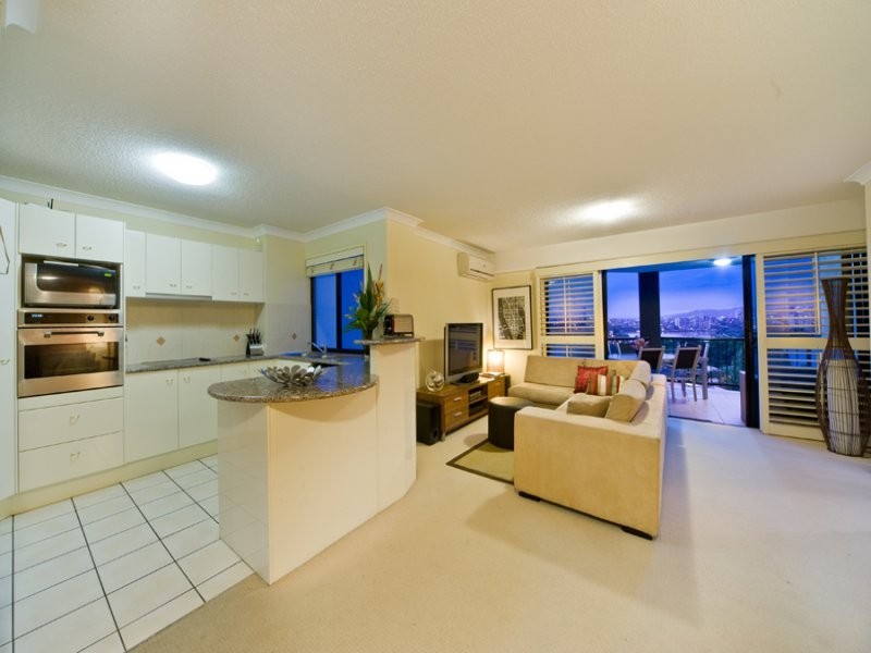 12-16 Norman Crescent, Norman Park QLD 4170