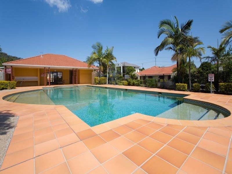 110 Scrub Rd, Carindale QLD 4152