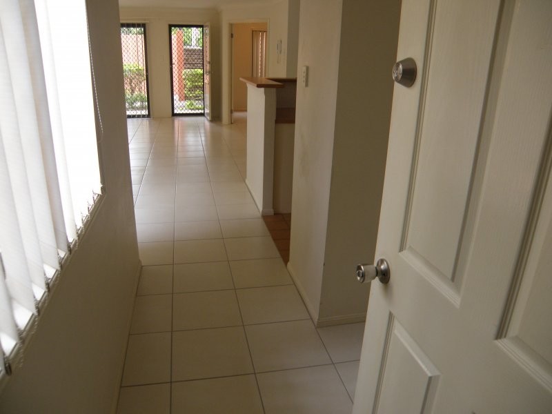 110 Scrub Rd, Carindale QLD 4152