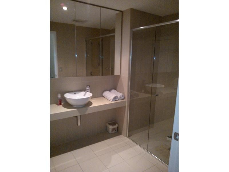 53 Darrambal, Chevron Island QLD 4217