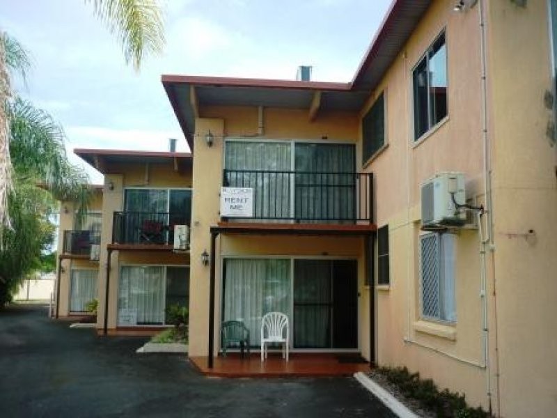 494 The Esplanade, Torquay QLD 4655