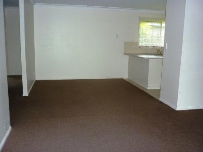 10 Gatakers Lane, Point Vernon QLD 4655