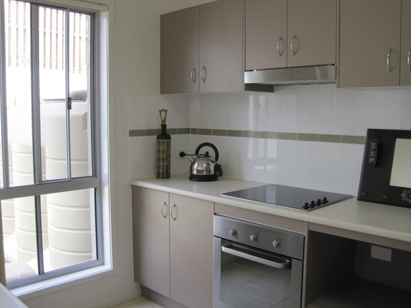 2 Toohey Street, Pacific Pines QLD 4211