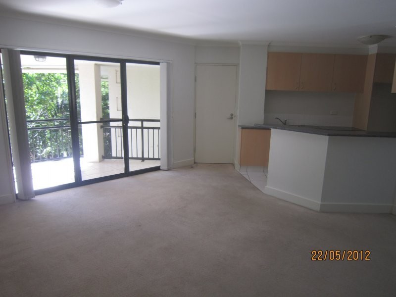 138 High Street, Southport QLD 4215