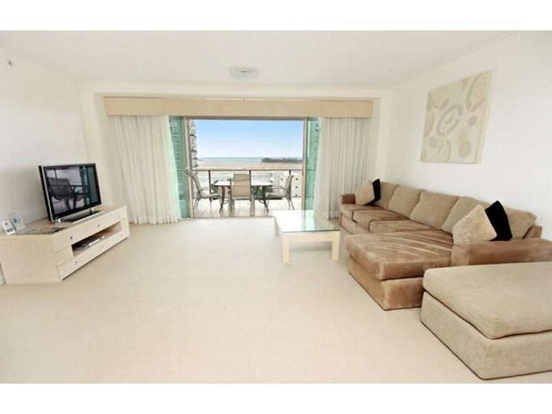 1 Duporth Avenue, Maroochydore QLD 4558