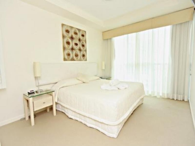 1 Duporth Avenue, Maroochydore QLD 4558