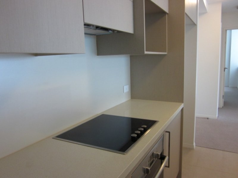 14 Oxley Ave, Woody Point QLD 4019