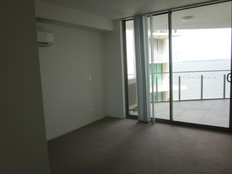 14 Oxley Ave, Woody Point QLD 4019