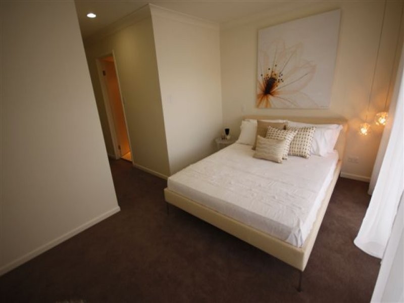 2 Inland Drive, Tugun QLD 4224