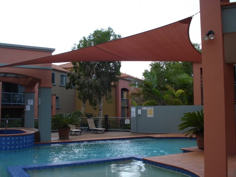 20 Fairway Drive, Clear Island Waters QLD 4226