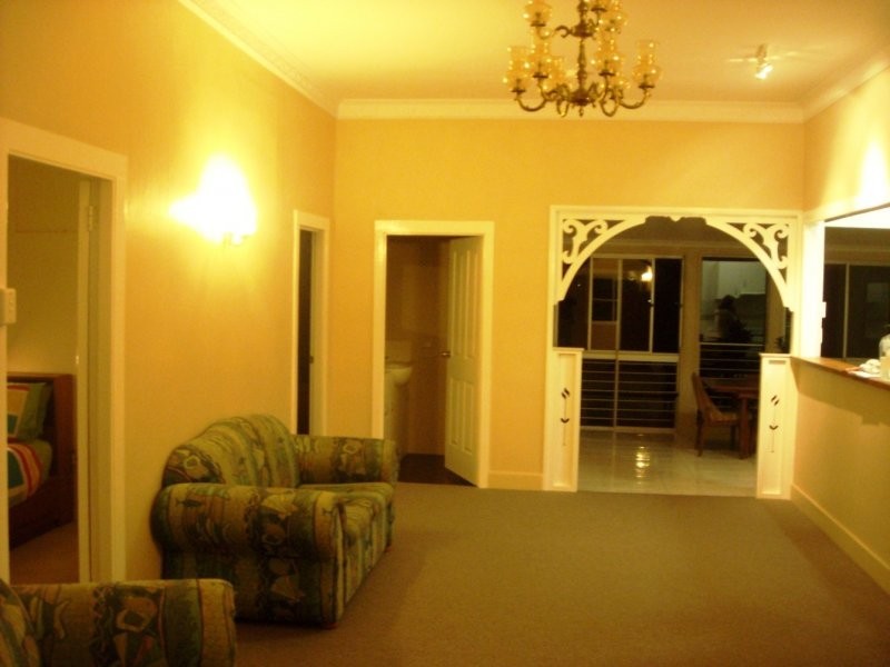 629 Old Cleveland Road, Camp Hill QLD 4152