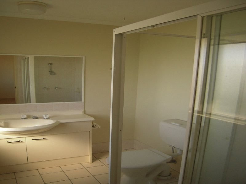 643 Pine Ridge Road, Biggera Waters QLD 4216