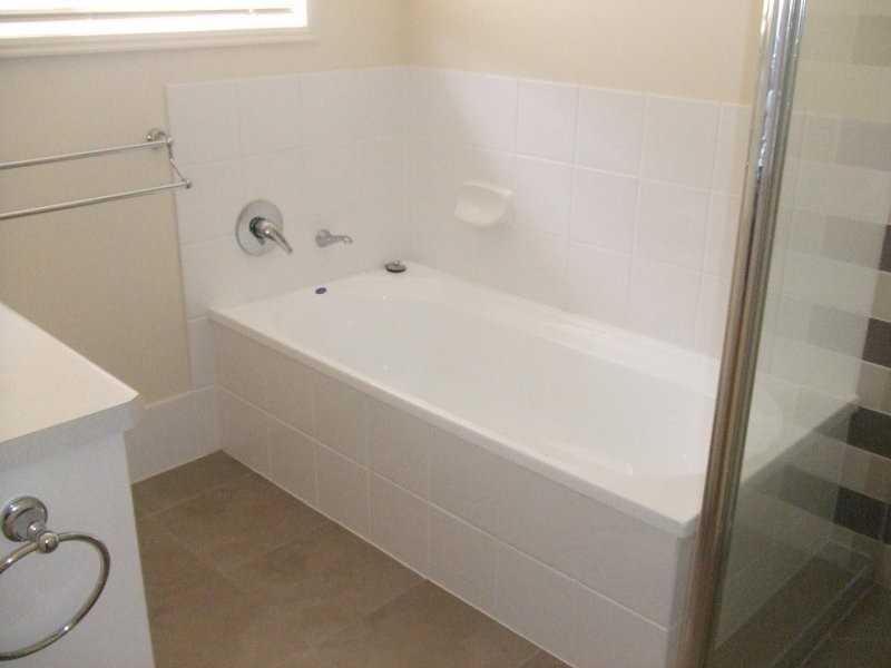 10 Johnston Street, Carina QLD 4152