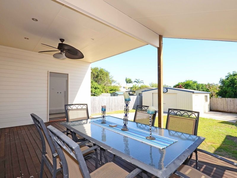 24 View st, Torquay QLD 4655