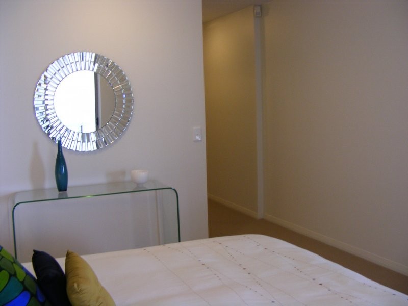 14 Oxley Ave, Woody Point QLD 4019