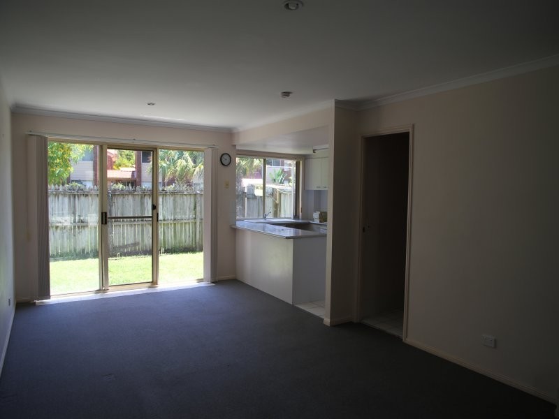 643 Pine Ridge Road, Biggera Waters QLD 4216