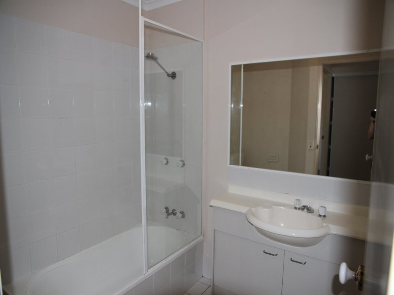 643 Pine Ridge Road, Biggera Waters QLD 4216