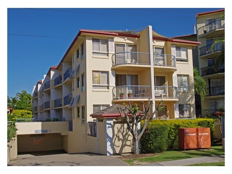 416 MARINE PARADE, Biggera Waters QLD 4216