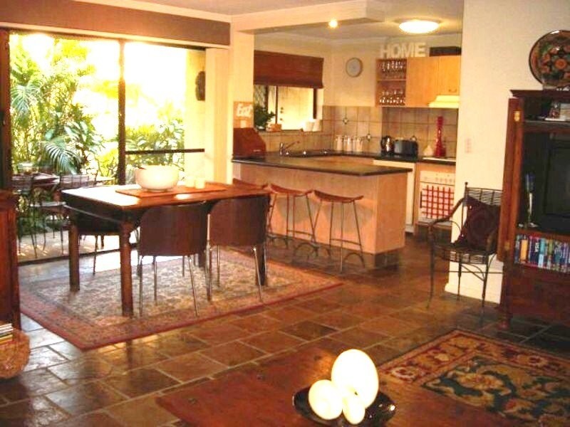 111 Markeri Street, Mermaid Waters QLD 4218