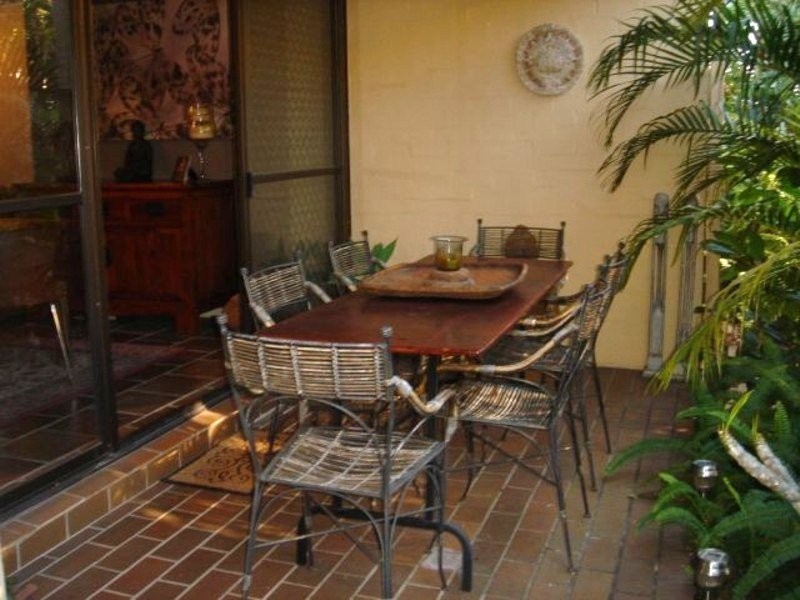 111 Markeri Street, Mermaid Waters QLD 4218