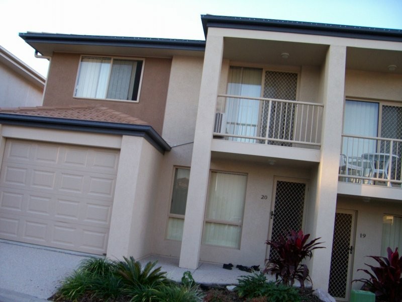 20 Johnston Street, Carina QLD 4152