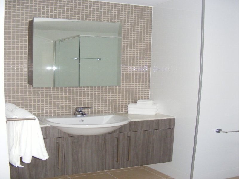 804,14 Oxley Ave, Woody Point QLD 4019