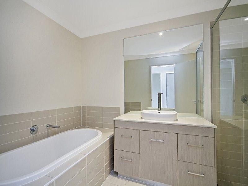 2 Inland Drive, Tugun QLD 4224