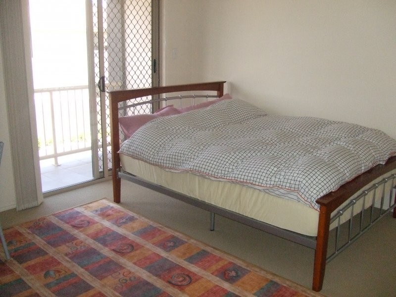 76 Johnston Street, Carina QLD 4152