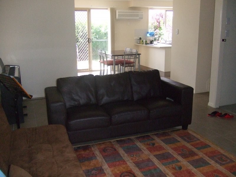 76 Johnston Street, Carina QLD 4152