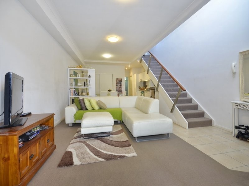 65 Berwick St, Fortitude Valley QLD 4006