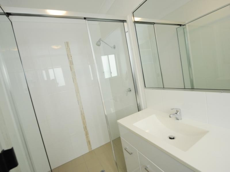 1 Cavella Drive, Glen Eden QLD 4680