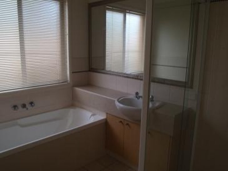 64 Gilston Road, Nerang QLD 4211