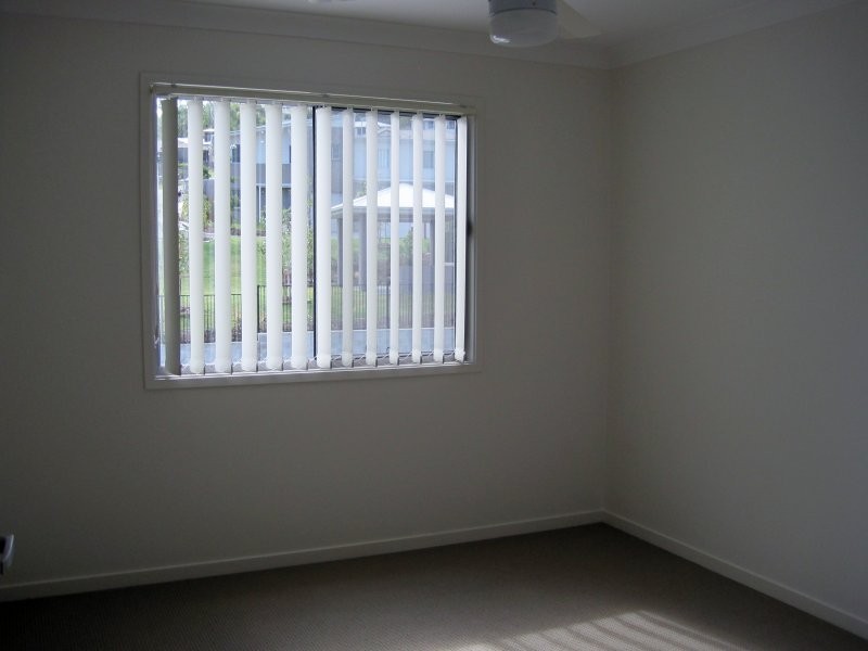 2 Toohey Street, Pacific Pines QLD 4211