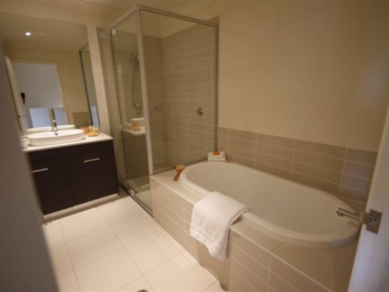 2 Inland Drive, Tugun QLD 4224