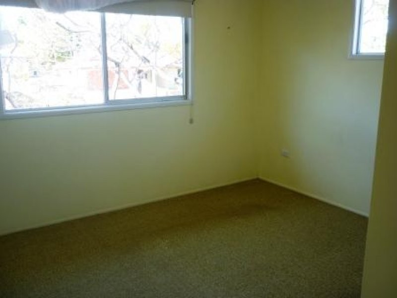 9 Arthur Street, Urangan QLD 4655