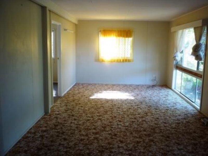 9 Arthur Street, Urangan QLD 4655