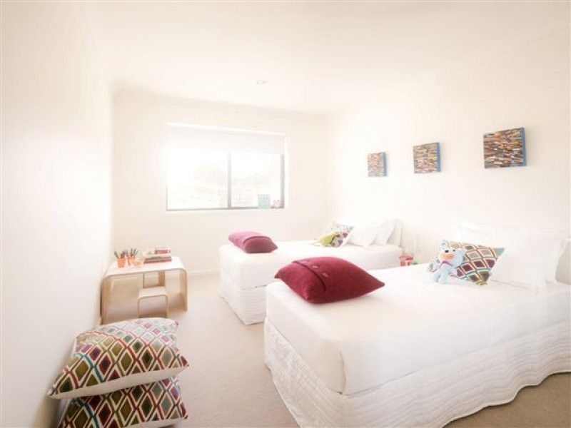 2 Inland Drive, Tugun QLD 4224