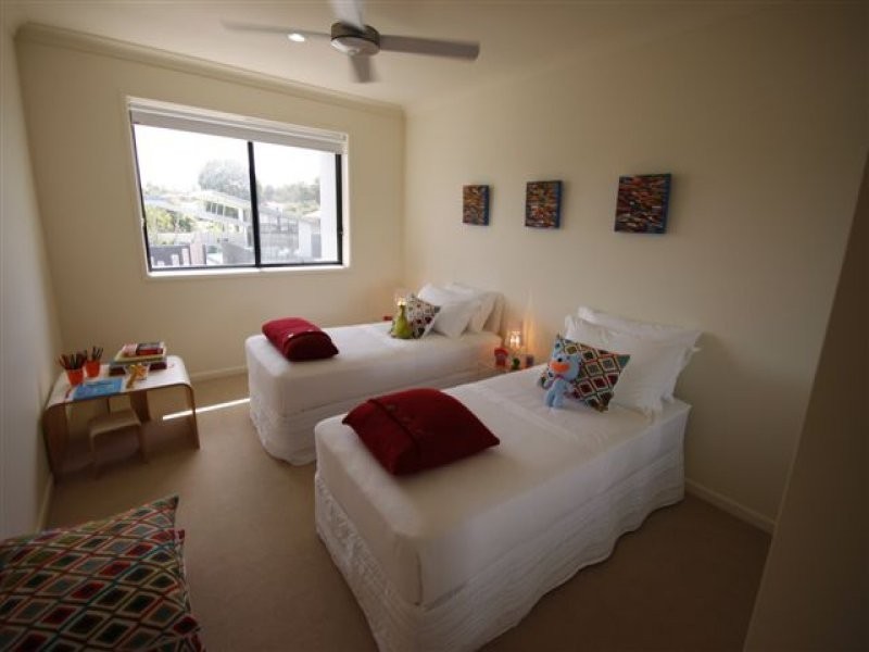 2 Inland Drive, Tugun QLD 4224