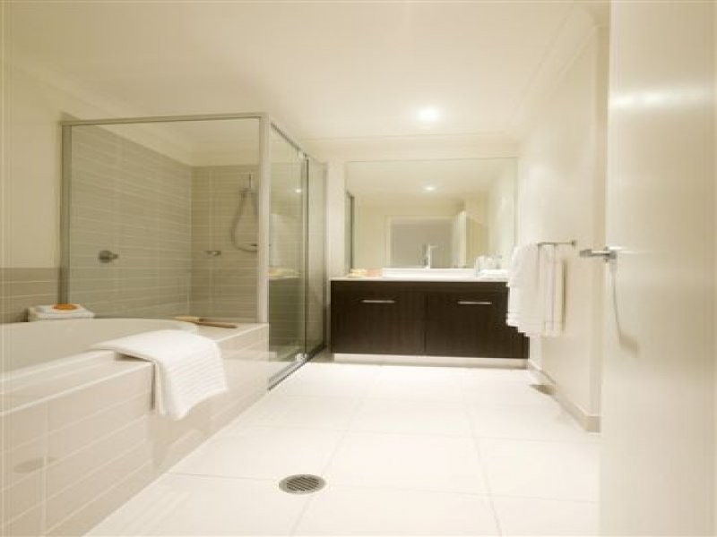 2 Inland Drive, Tugun QLD 4224