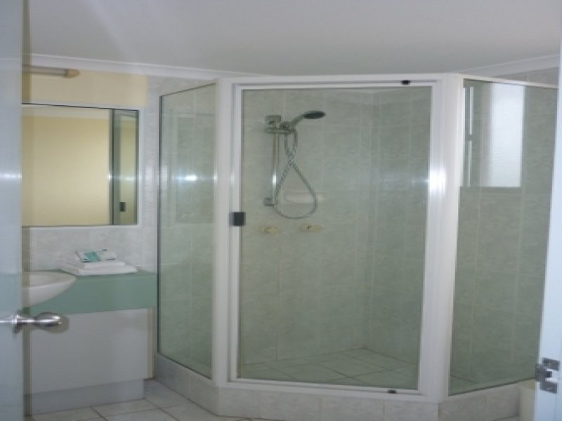 385 The Esplanade, Torquay QLD 4655