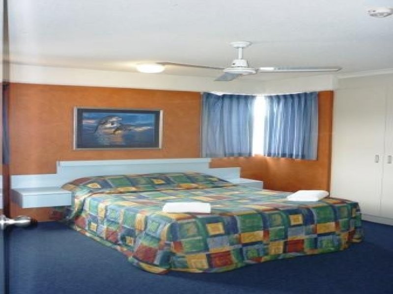 385 The Esplanade, Torquay QLD 4655