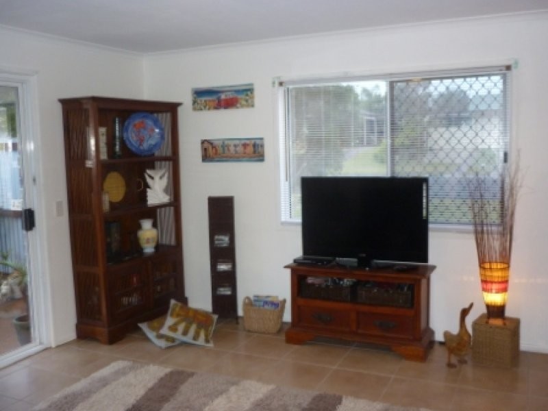 19 Michelle Drive, Point Vernon QLD 4655