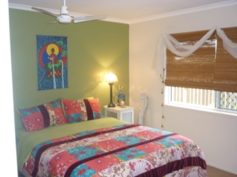 19 Michelle Drive, Point Vernon QLD 4655