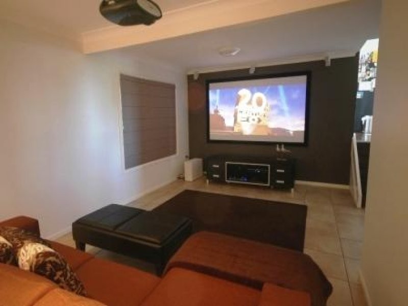 141 Cypress Street, Urangan QLD 4655