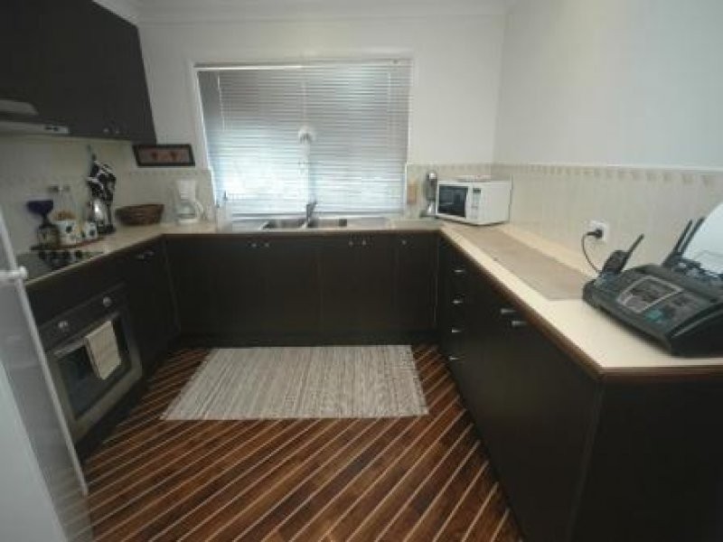 141 Cypress Street, Urangan QLD 4655