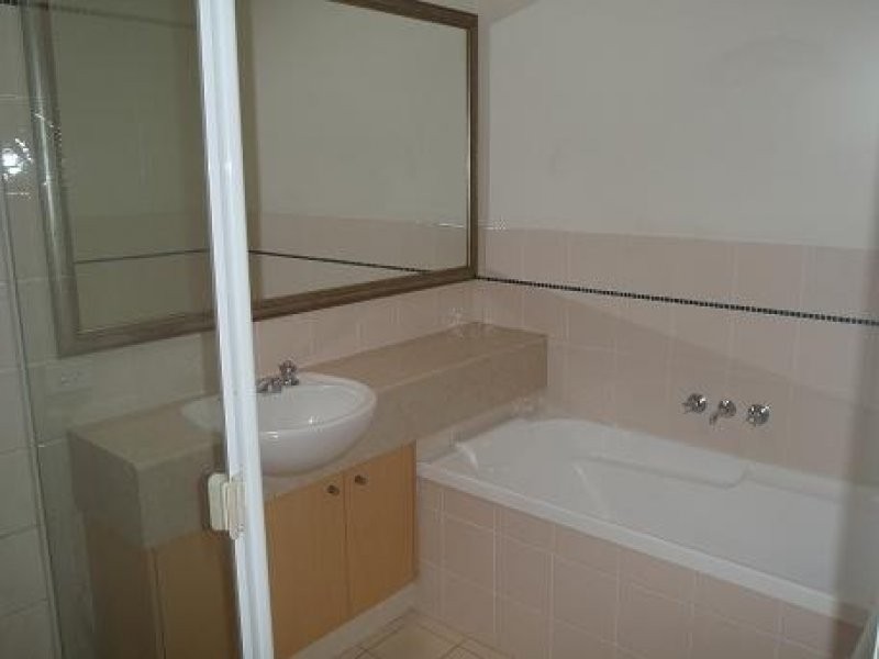 64 Gilston Road, Nerang QLD 4211