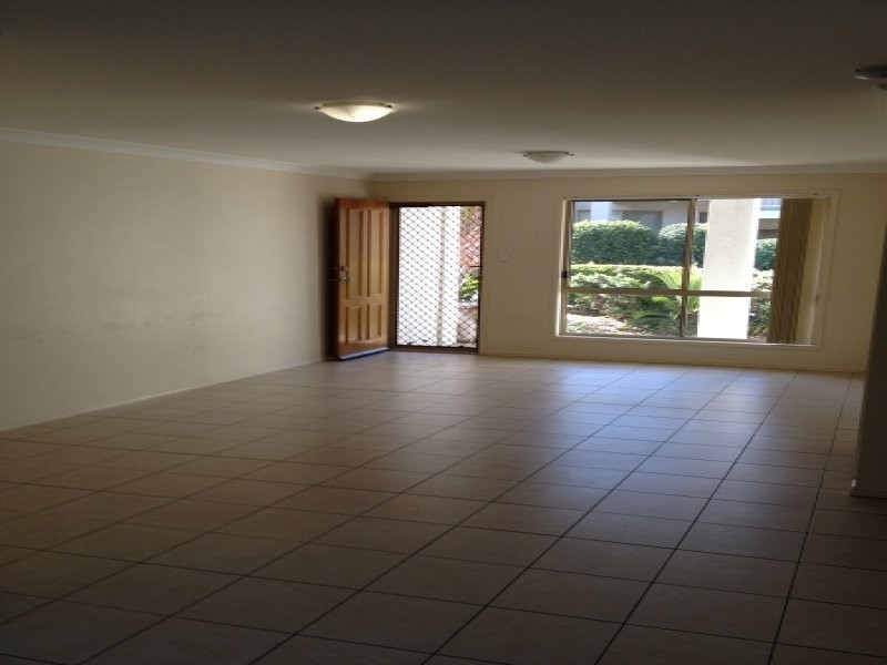 35 Johnston Street, Carina QLD 4152