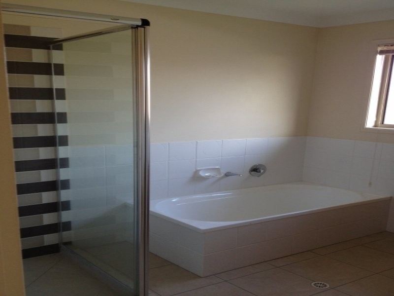 35 Johnston Street, Carina QLD 4152